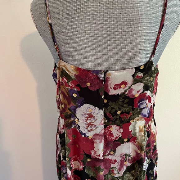 Express Floral Maxi Dress . - Picture 4 of 14